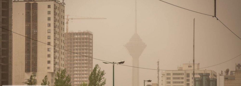 Widespread Dust Engulfs Most of Iran 
