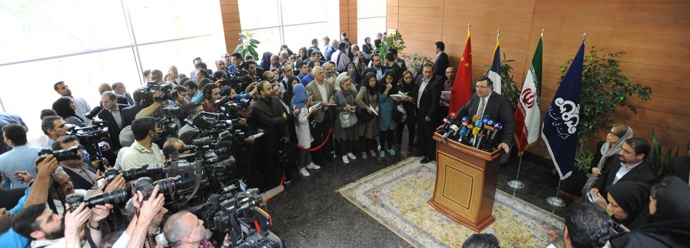 Total Chief Executive Officer Patrick Pouyanne speaks to reporters on the sidelines of signing a contract to develop Phase 11 of the South Pars Gas Field in Tehran, July 3. (Photo: Hassan Hosseini)