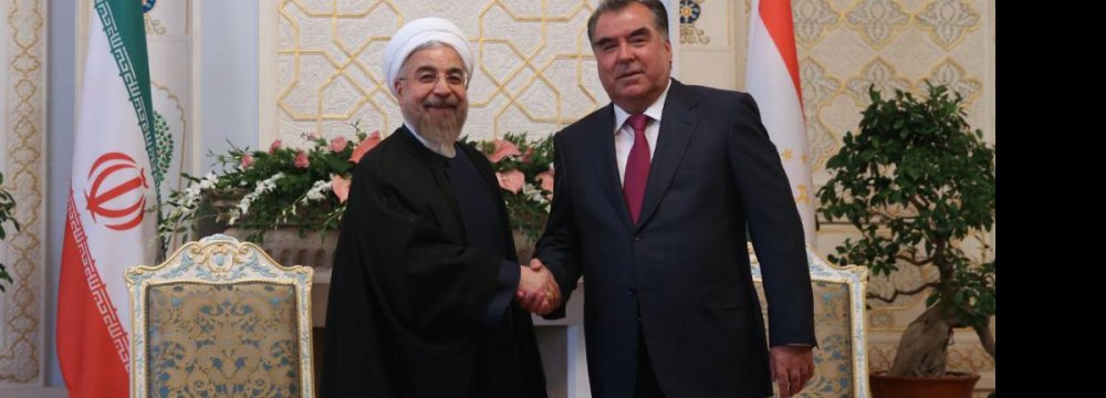 Iran, Tajikistan to Expand Economic Coop