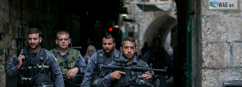 Israel to Arrest Hundreds of Palestinians