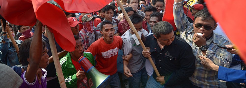 Indonesia Scraps  Direct Regional Elections 