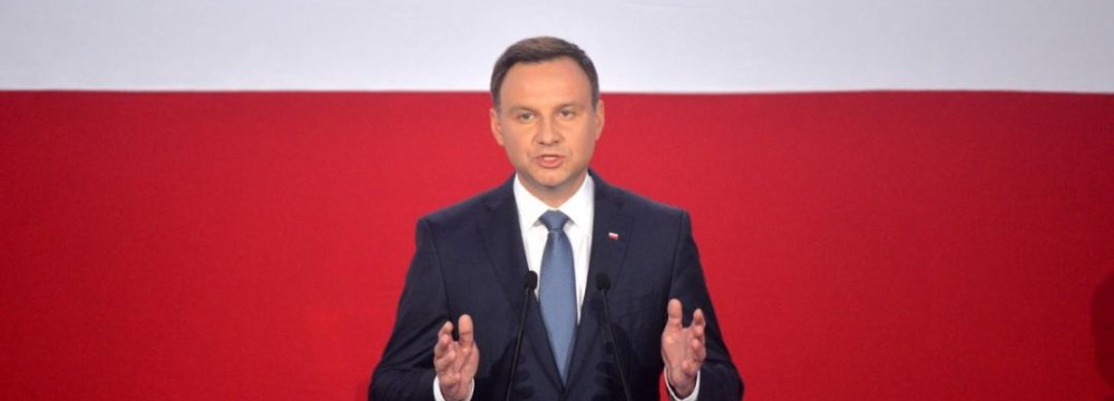 Polish President Concedes Defeat