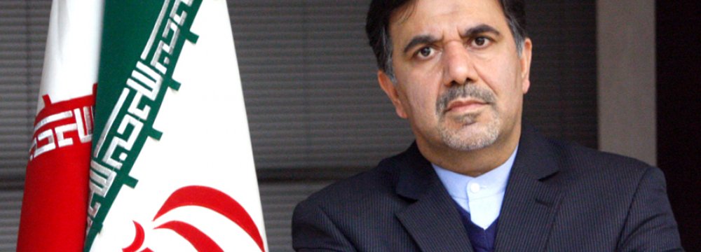 Akhoundi, IRIB Argue Over Train Fatalities