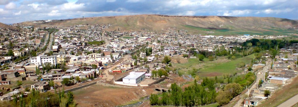 Today there are many places in Iran that are neither villages nor towns.