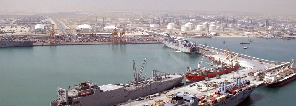 Kuwait Foreign Trade Surplus Shrinks 20%