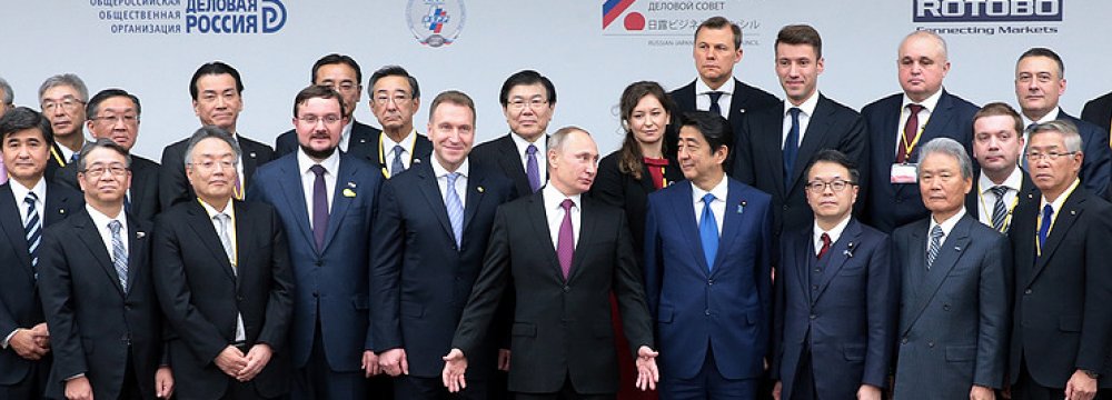 Japan, Russia Sign Deals Worth $2.5b 