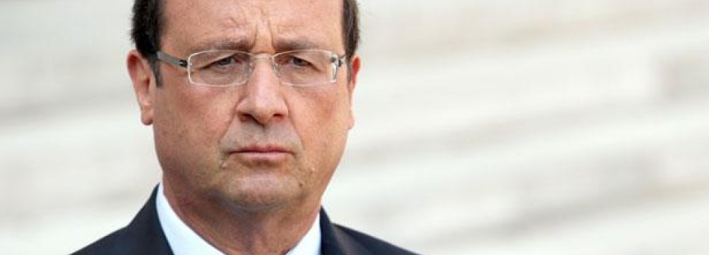 Hollande Urges UK Lawmakers to Vote for Syria Strikes