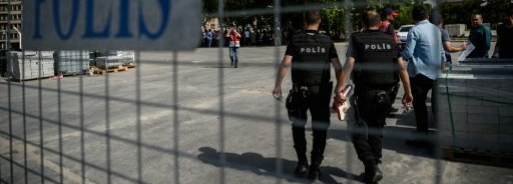Turkey Suspends 12,800 Police Over Alleged Gulen Links
