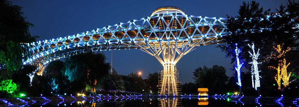 Tehran’s Nature Bridge Wins Architecture Award