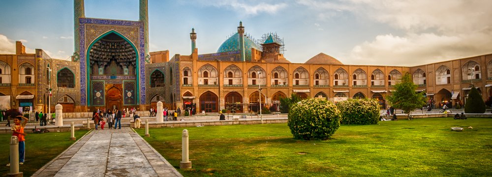 A view of Imam Mosque in Naqsh-e-Jahan Square