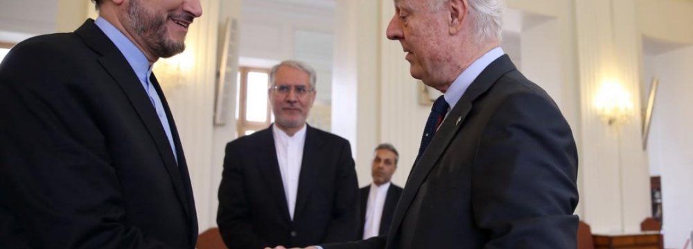 UN Envoy Visits Tehran Before Syria Talks