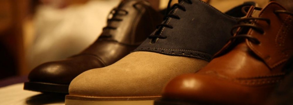 Smuggling Worsens Shoemaking Woes