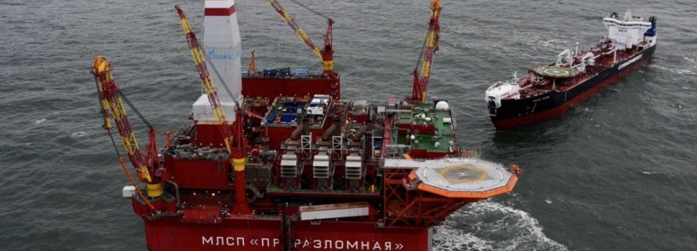 Russia Crude Output  Highest in 30 Years