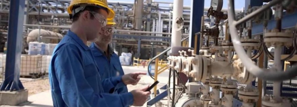 NIOC in Talks to Supply S. African Refineries