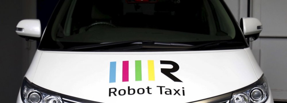 Japan Sets 2020 Olympics Target for Driverless Taxi