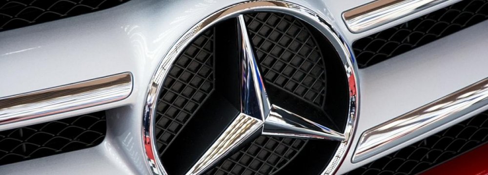 Mercedes-Benz Boosts Sales in Q1