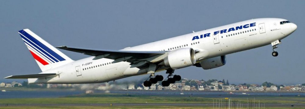 Air France Backs Down Over Crew Demand