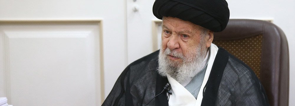 Ayatollah Ardebili Passes Away