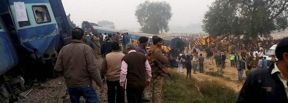 Scores Killed as Train Derails in India 