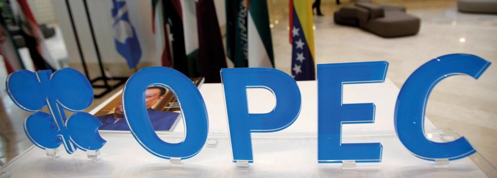 OPEC Experts Resume Talks on Oil Output Cut