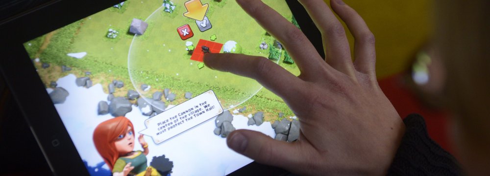 Youngsters between ages 15 and 20 have had the largest share among Clash of Clans players.