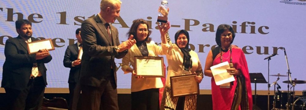 CACCI Award for Fatemeh Moqimi
