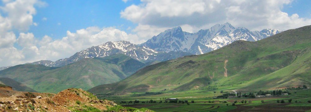 Kamandan Village in Lorestan Province