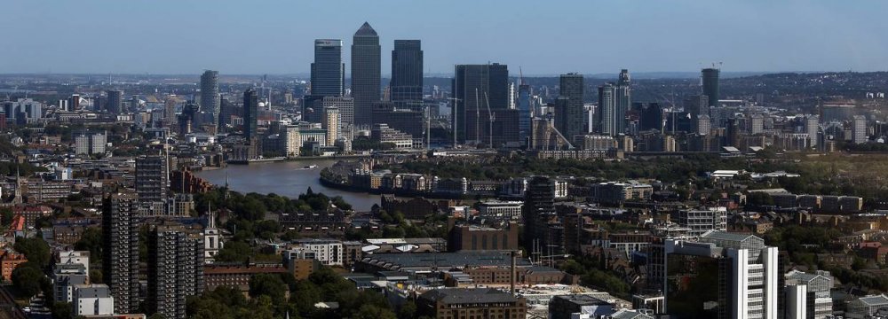 UK Growth Unrevised at 0.5%