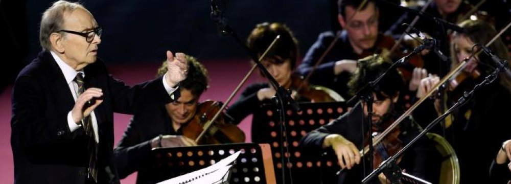 Composer Morricone Honors Homeless at Vatican Concert