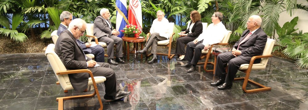 Cuban President, Zarif Discuss Ties, Int’l Issues