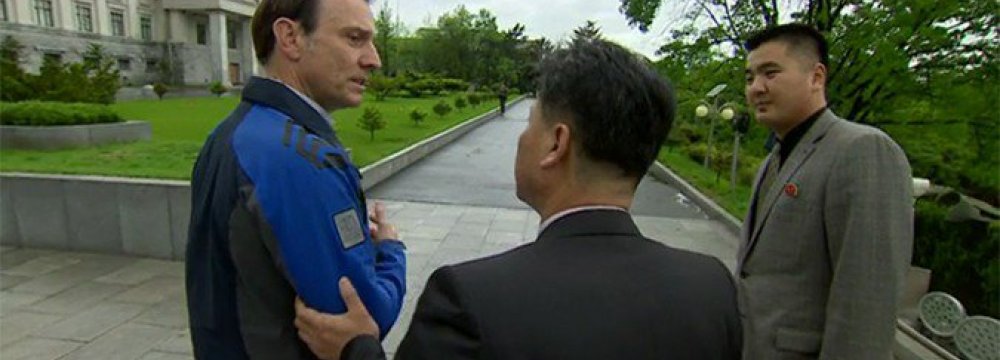 N. Korea Expels BBC Team