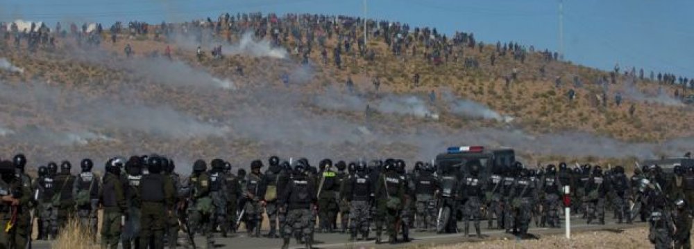 Bolivian Official Beaten to Death by Protesters