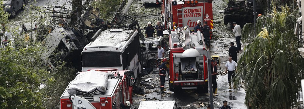 Car Bomb  Kills 11 in Istanbul
