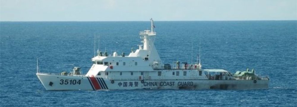 Chinese Fleet Sails Near Japan’s  Senkaku Islands