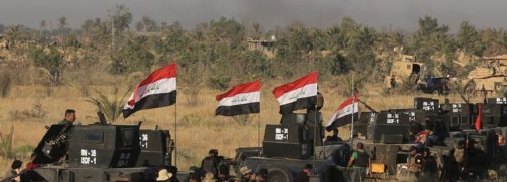 Iraqi Army Moves Into Fallujah as IS Hits Back 