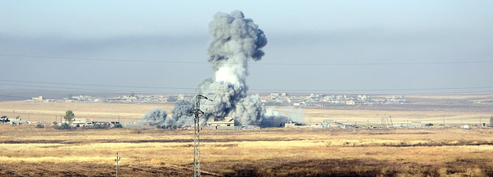 Airstrike Kills 2 IS Commanders in Mosul