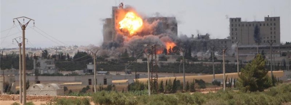 US-Led Airstrikes Kill 21 Civilians in Syria