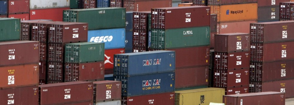 Record Surplus in 4-Month Non-Oil Trade 