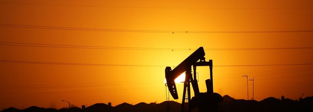 Prolonged Shutdown in Canada Oil Output