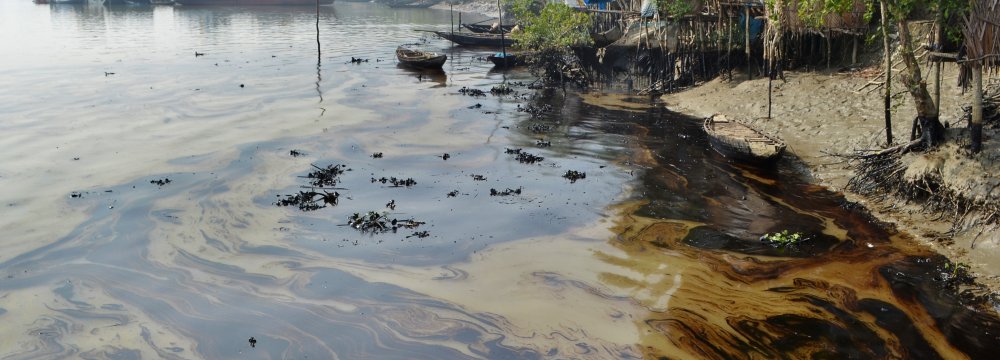 Oil Spill in Canadian River