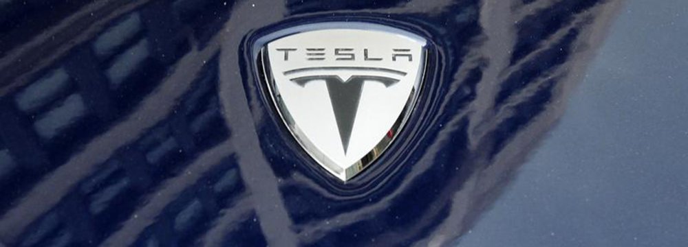 Tesla Motors Discloses $1.1b in Q3 Cash Needs