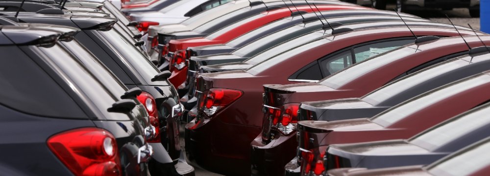 US Auto Sales Slow in June