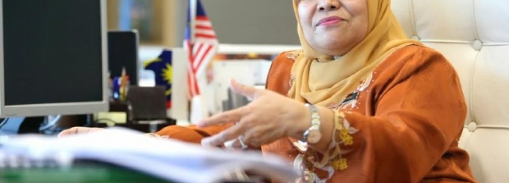 Malaysia Seeks Fatwa on Vaccinations