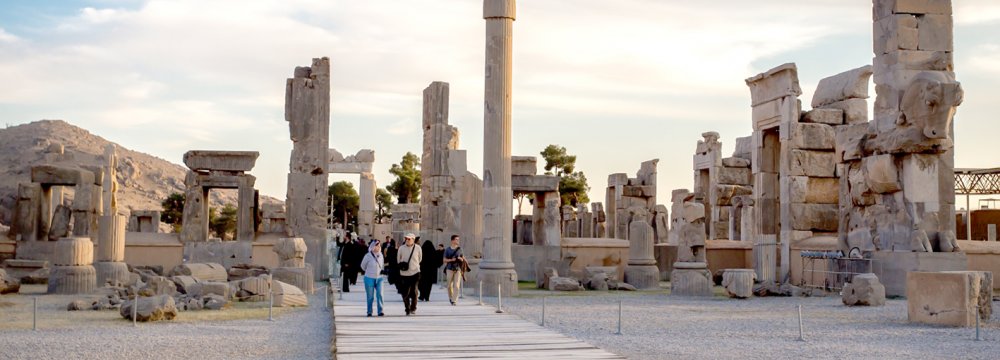 Iran Playing Catch-Up With Tourism Targets