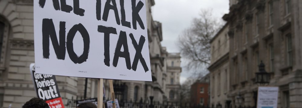 Top Economists Push for Global Tax Transparency 