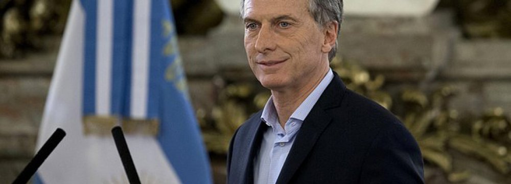 Macri Defends New Energy Rate Hikes 