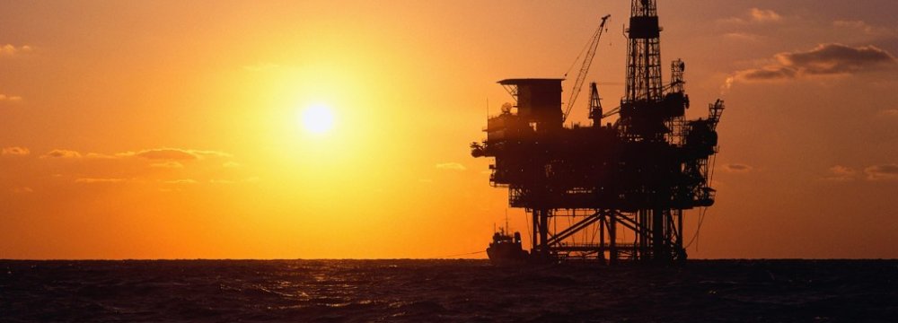 Zanganeh: Some OPEC  Members Dumping Oil