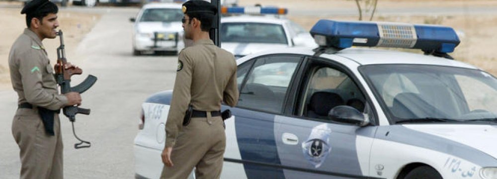 Gunmen Kill 5 People in E. Saudi Arabia