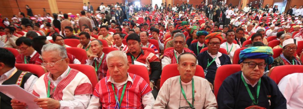 Myanmar’s Armed Groups Attend Gov’t Peace Talks