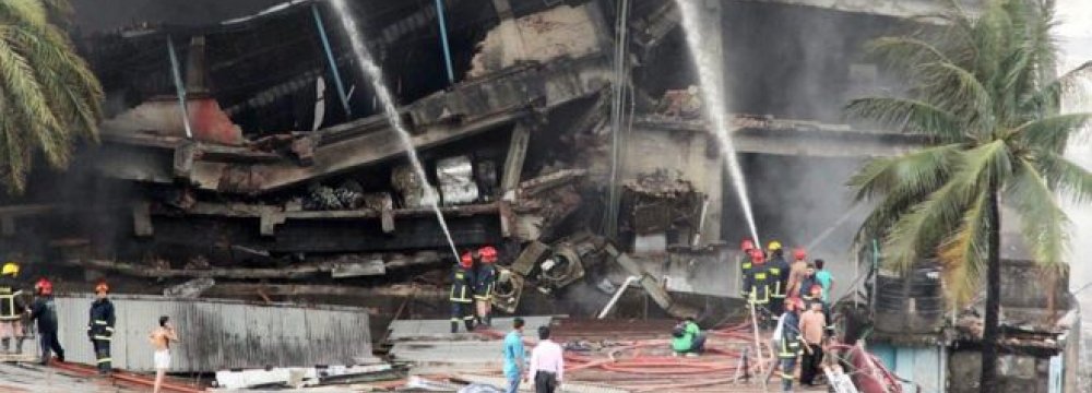 20 Die in Bangla Factory Fire 